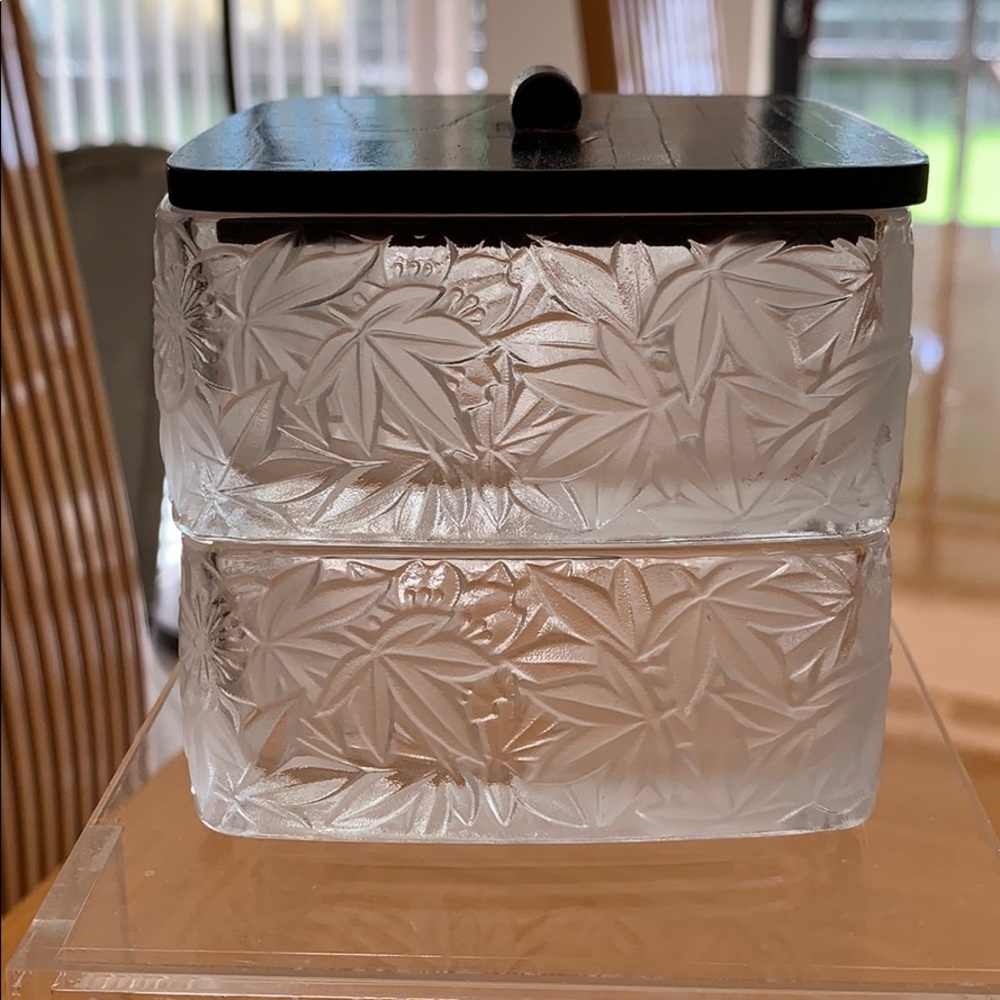 Two tier candy or accessories dish